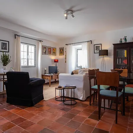 Casa Do Largo - Litle House By The Vines Hotel Alfeiria